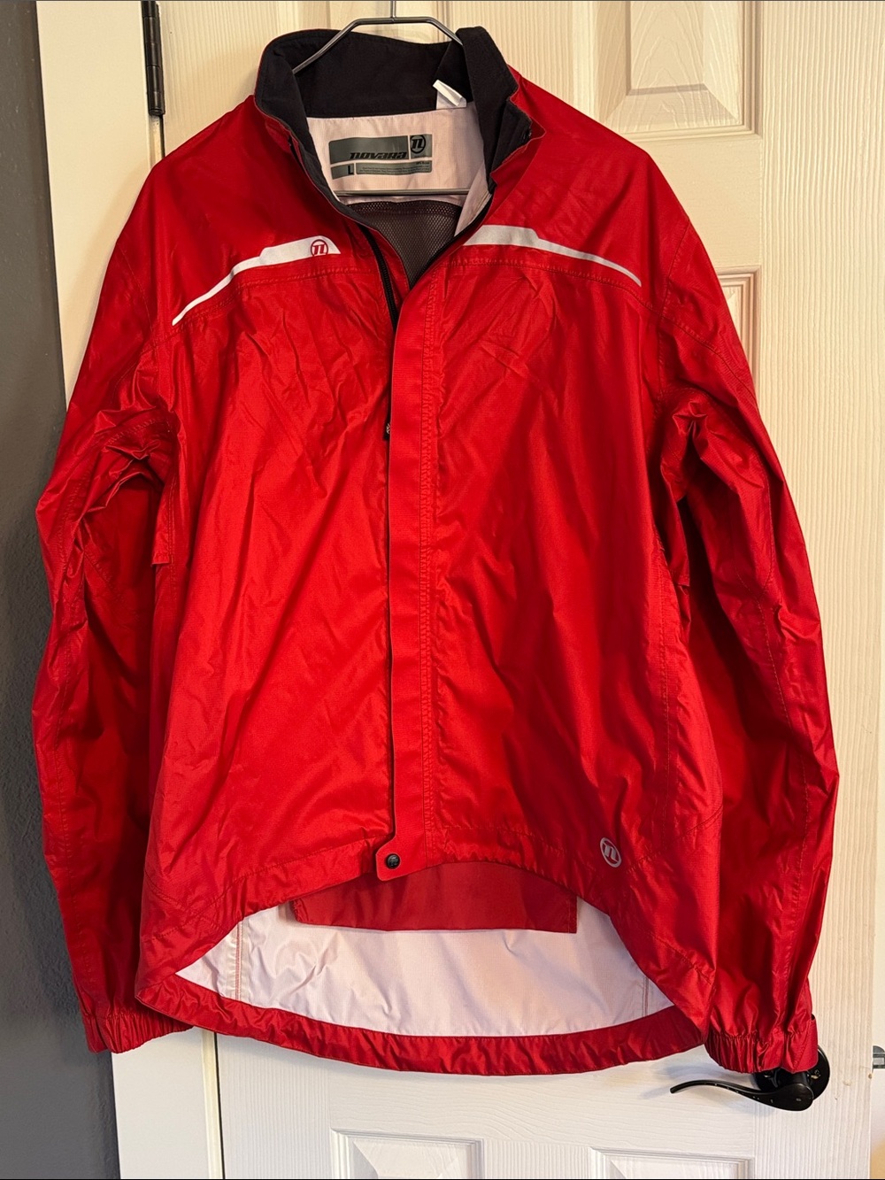 Novara waterproof cycling jacket in men’s size large.